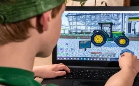 John Deere Farmcraft: A Minecraft Experience