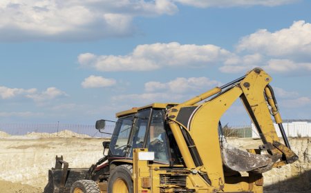 Presenting the latest Cat® 988 GC Wheel Loader