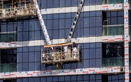 Elevated Kennis Cranes Conform to Enhanced Safety Standards