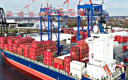 PSA Penn Terminals receives a new Liebherr Ship-To-Shore (STS) container crane