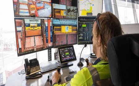 Liebherr Container Cranes has supplied a semi-automated ship-to-shore container crane