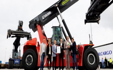 Leading the path towards sustainable progress, Cabooter sets the example by introducing our inaugural electric reach stacker