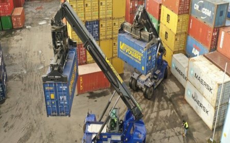 Vollers Hamburg GmbH benefits from the fuel-saving capabilities of the Kalmar Eco Reachstacker