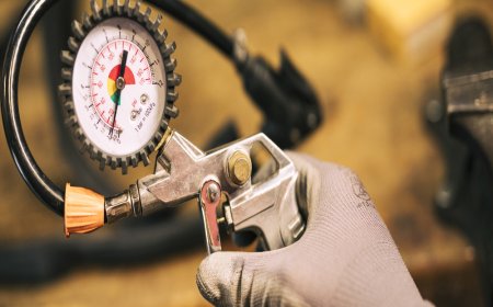 Understanding Symptoms of Low Oil Pressure