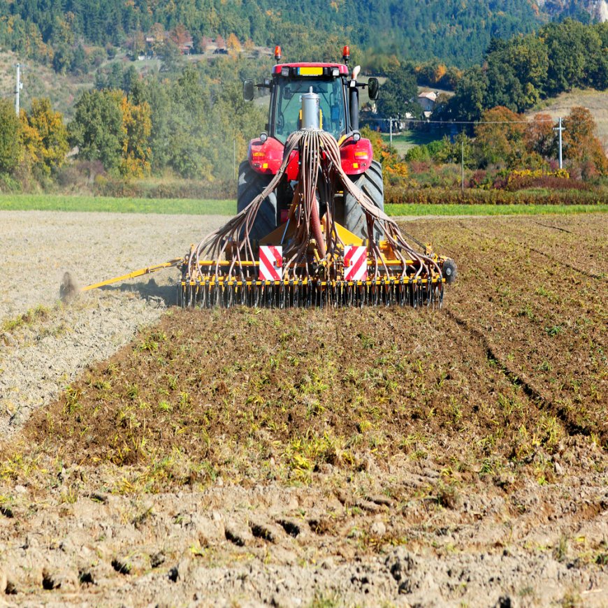 CLAAS DISCO 9700 RC AUTO SWATHER: Tailored for abundant forage and careful conditioning