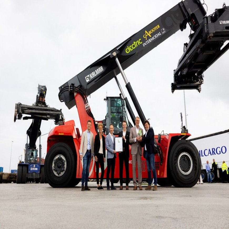 Leading the path towards sustainable progress, Cabooter sets the example by introducing our inaugural electric reach stacker